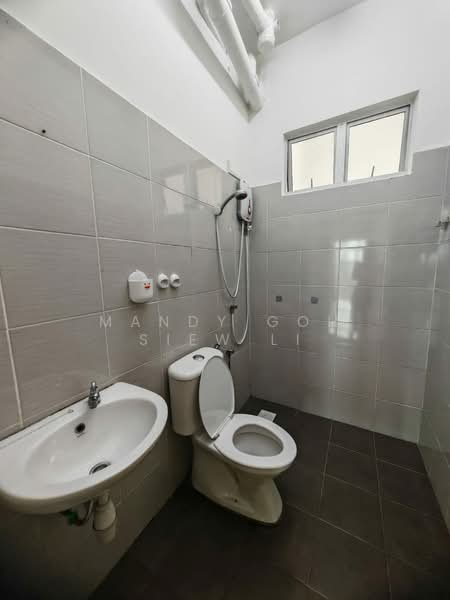 Apartment for Rent at Seri Molek Perdana - Mandy Goh Siew Li - Bathroom - PropertyGuru.com.my