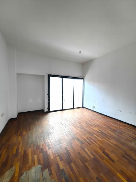3-storey Terraced House for Sale in Taman Esplanad (Bukit Jalil) - Mak Oliver - Interior - PropertyGuru.com.my