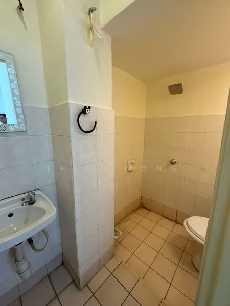 Rumah Teres 2 Tingkat untuk Dijual di Taman Tasik Prima (Puchong) - Felix Wong - Bathroom - PropertyGuru.com.my
