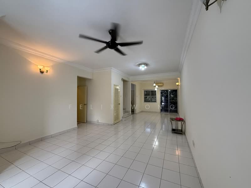 Rumah Teres 2 Tingkat untuk Dijual di Taman Tasik Prima (Puchong) - Felix Wong - Living Room - PropertyGuru.com.my