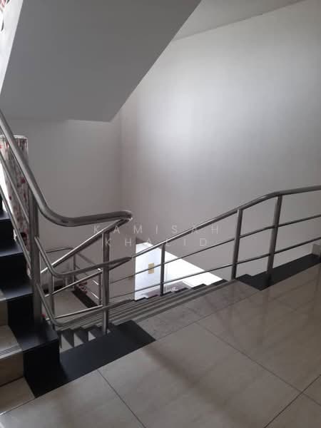 Kilang untuk Disewa di Petaling Jaya (Selangor) - Kamisah Khalid - Corridor - PropertyGuru.com.my