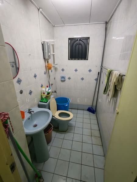 Townhouse for Sale in Bukit Rimau (Shah Alam) - Cheah Wei Kit - Bathroom - PropertyGuru.com.my