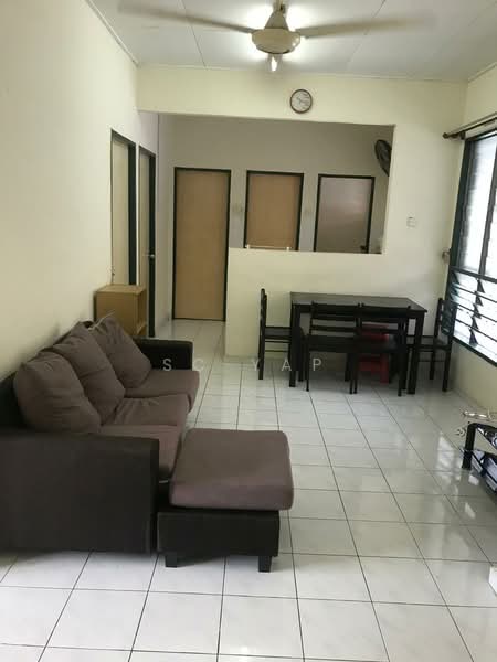 Apartment for Sale at Pangsapuri Sri Tanjung - SC Yap - Living Room - PropertyGuru.com.my