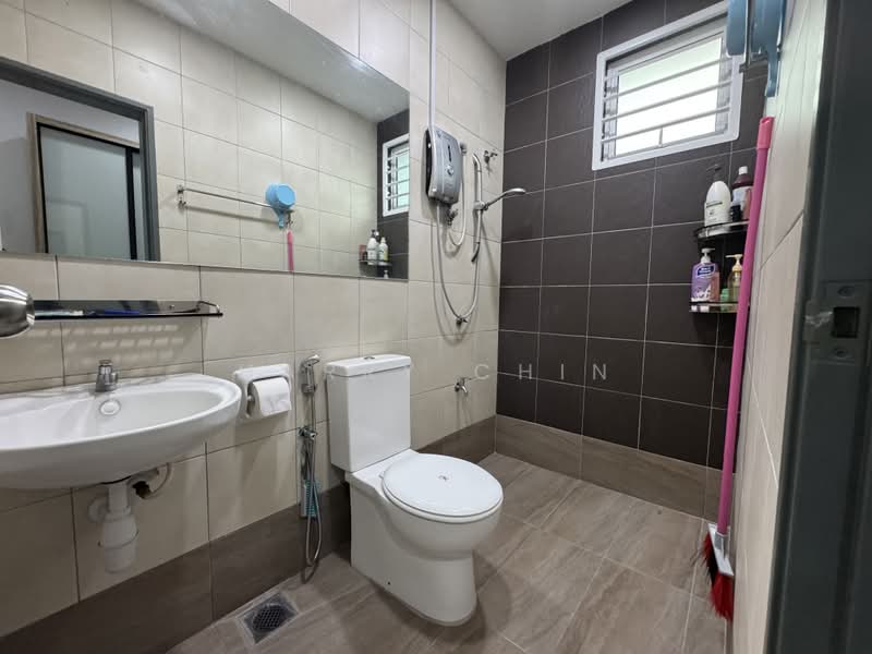 Rumah Teres 2 Tingkat untuk Dijual di Karak (Pahang) - Harry Chin - Bathroom - PropertyGuru.com.my