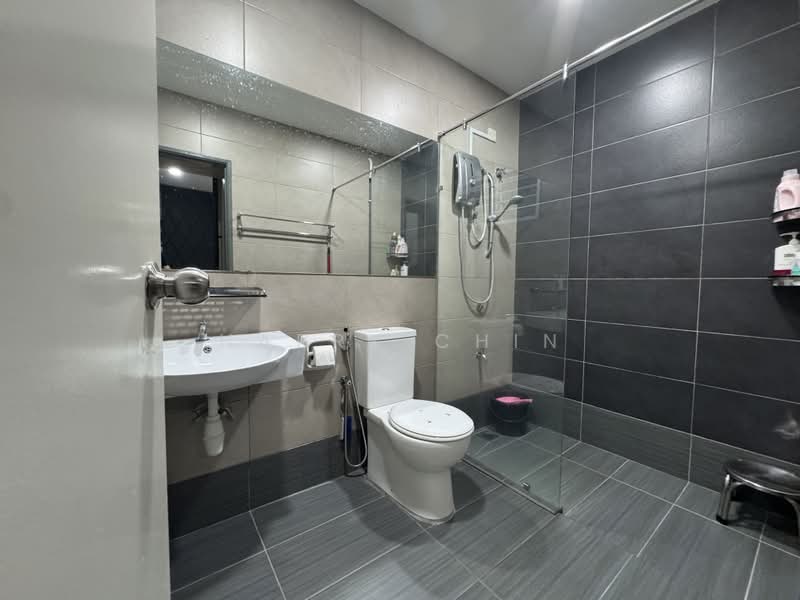Rumah Teres 2 Tingkat untuk Dijual di Karak (Pahang) - Harry Chin - Bathroom - PropertyGuru.com.my