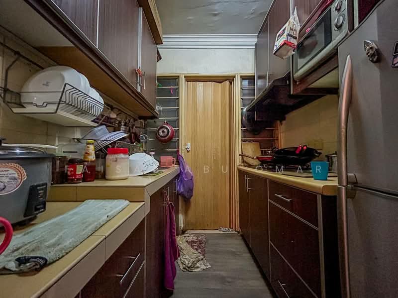 Apartment for Sale at Apartment Bayu - Faisal Abu Omar - Kitchen - PropertyGuru.com.my