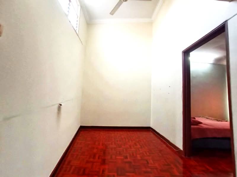 Rumah Teres 2 Tingkat untuk Dijual di Subang Bestari (Shah Alam) - Ziana Najib - Bedroom - PropertyGuru.com.my