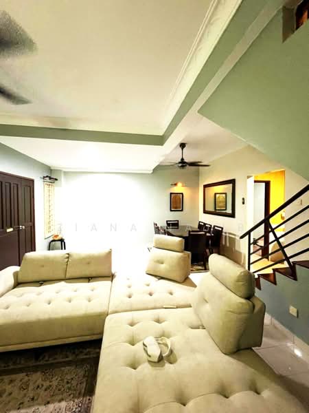 Rumah Teres 2 Tingkat untuk Dijual di Subang Bestari (Shah Alam) - Ziana Najib - Living Room - PropertyGuru.com.my