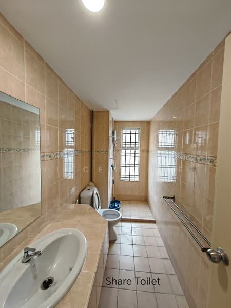Kondominium untuk Dijual di Angkasa Condominiums - Vincent Lee - Bathroom - PropertyGuru.com.my