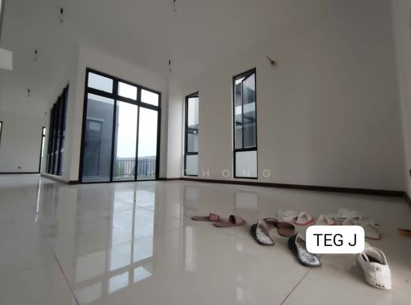 Rumah Banglo untuk Dijual di Eco Ardence (Setia Alam) - KH Chong - Living Room - PropertyGuru.com.my