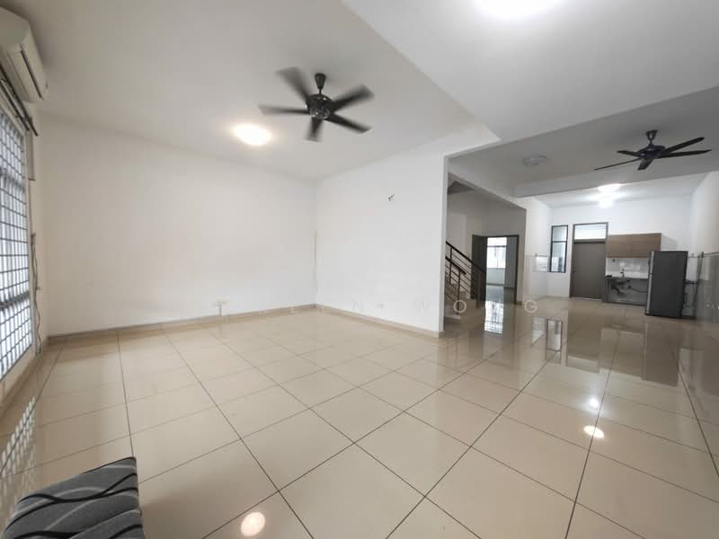Rumah Teres 2 Tingkat untuk Disewa di Taman Redang (Johor Bahru) - Shereen Wong - Living Room - PropertyGuru.com.my