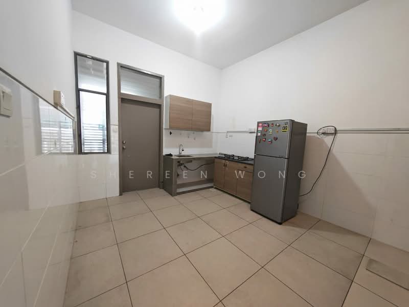 Rumah Teres 2 Tingkat untuk Disewa di Taman Redang (Johor Bahru) - Shereen Wong - Kitchen - PropertyGuru.com.my