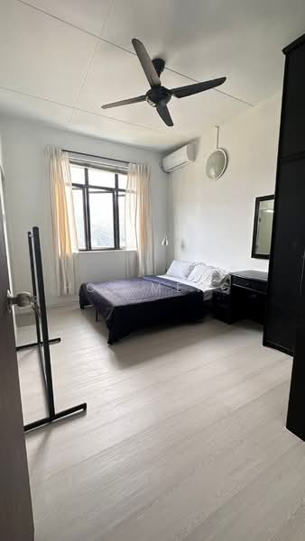 Rumah Bandar untuk Disewa di Tanjung Bungah (Penang) - Hoy Meng - Bedroom - PropertyGuru.com.my