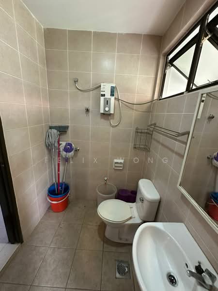 Rumah Teres 2.5 Tingkat untuk Dijual di Bandar Puteri Puchong (Puchong) - Felix Wong - Bathroom - PropertyGuru.com.my