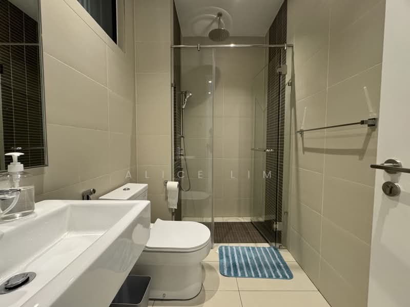 Servis Apartment untuk Dijual di The Sentral Suites - Alice Lim - Bathroom - PropertyGuru.com.my