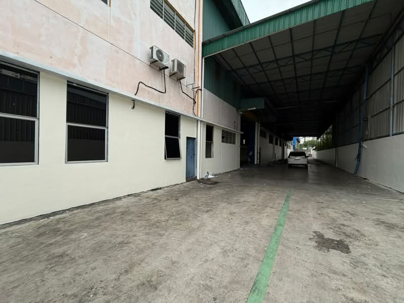 Detached Factory for Rent in Bandar Baru Permas Jaya (Permas Jaya) - Yip . - Exterior - PropertyGuru.com.my