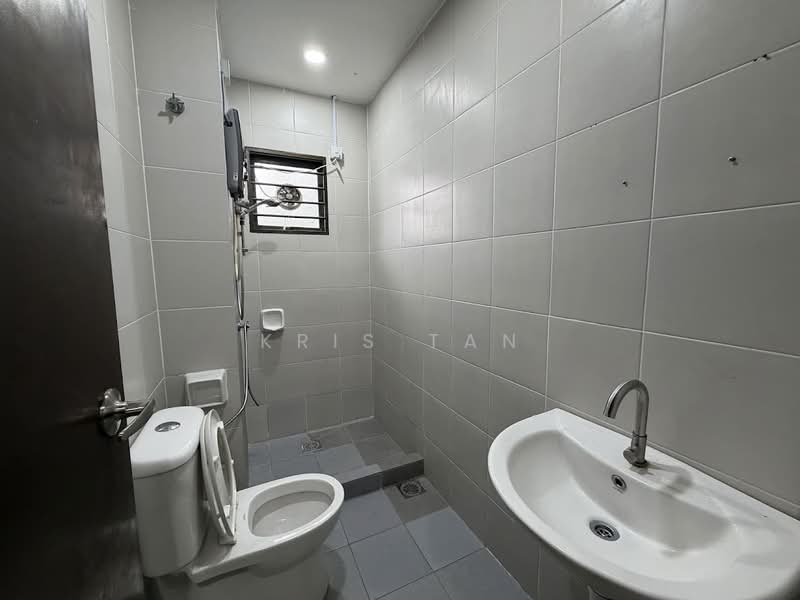 Rumah Teres 2 Tingkat untuk Dijual di Bandar Damai Perdana (Cheras) - Kris Tan - Bathroom - PropertyGuru.com.my