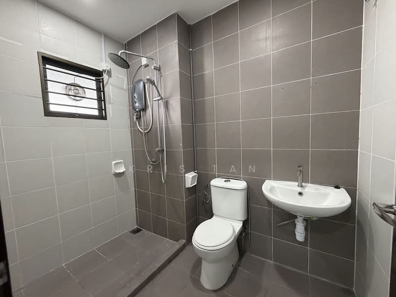 Rumah Teres 2 Tingkat untuk Dijual di Bandar Damai Perdana (Cheras) - Kris Tan - Bathroom - PropertyGuru.com.my