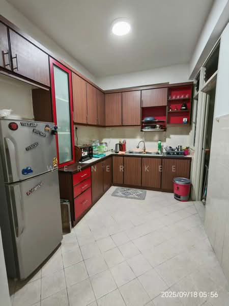 Apartment for Sale at Bayu Puteri 1 - Werner Kee - Kitchen - PropertyGuru.com.my
