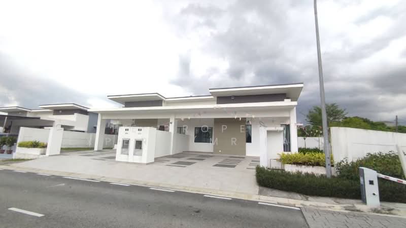Semi-Detached House for Sale in Johor Bahru (Johor) - The Property Expert (Mr Fan) - Exterior - PropertyGuru.com.my
