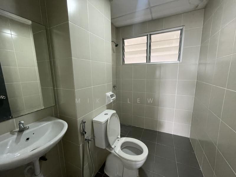 Condominium for Rent at Condominium Akasia Bukit Jalil - Miko Lew - Bathroom - PropertyGuru.com.my