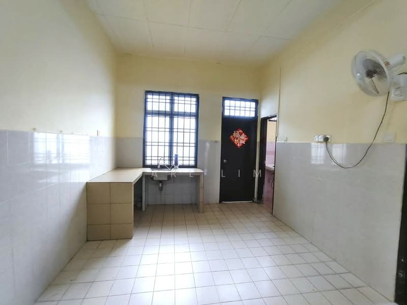 1-storey Terraced House for Sale in Taman Nusa Bestari 2 (Iskandar Puteri (Nusajaya)) - Karl Lim - Kitchen - PropertyGuru.com.my