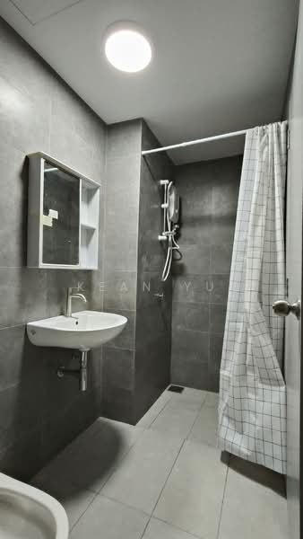 Kondominium untuk Disewa di LSH33 - Kean Yu - Bathroom - PropertyGuru.com.my