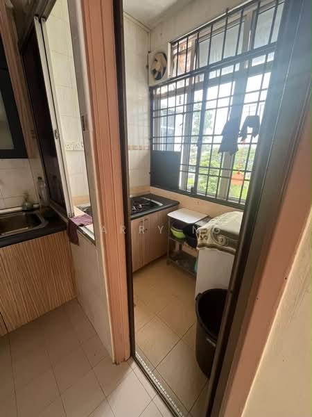 Rumah Flat untuk Disewa di Taman Daya - Jalan Nibong 14 - Larry Ng - PropertyGuru.com.my