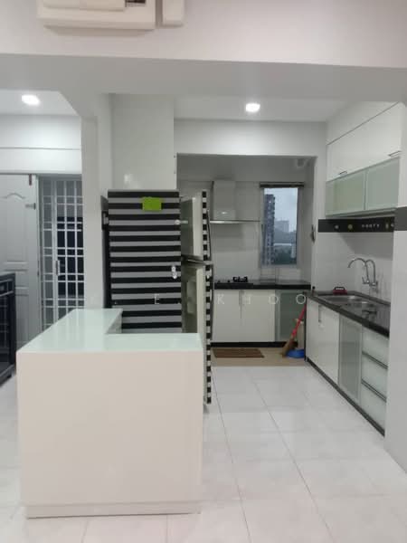 Kondominium untuk Dijual di Desa Golf Condominium - K. E. Khoo - Kitchen - PropertyGuru.com.my