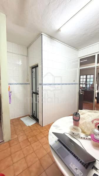 Rumah Teres 2 Tingkat untuk Dijual di Taman Universiti Indah (Seri Kembangan) - Brandon Yee - Kitchen - PropertyGuru.com.my