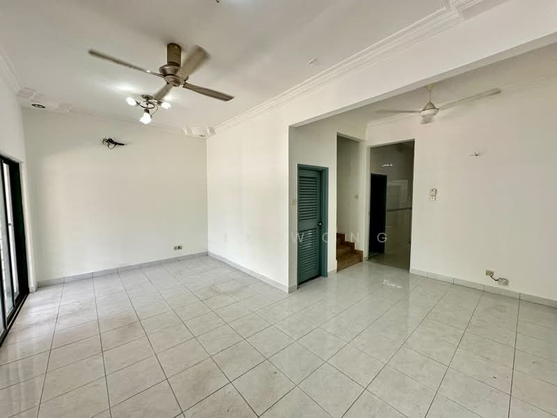 Rumah Teres 2 Tingkat untuk Dijual di Taman Puchong Prima (Puchong) - Felix Wong - Living Room - PropertyGuru.com.my