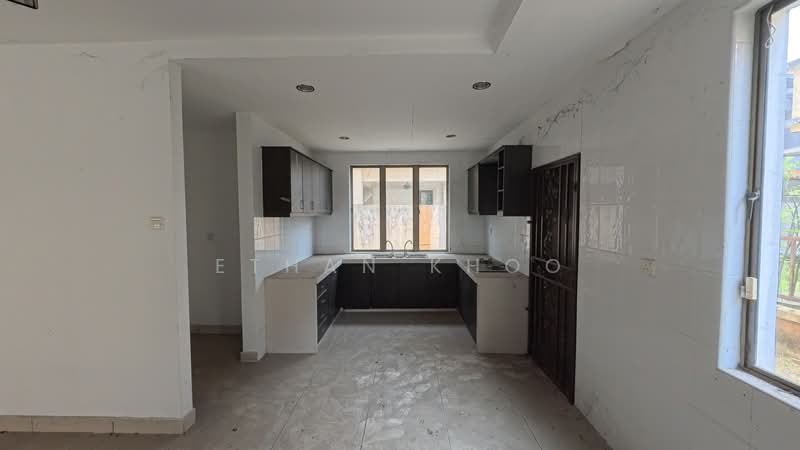Bungalow House untuk Dijual di Taman Aman Perdana (Kapar) - Ethan Khoo - Kitchen - PropertyGuru.com.my