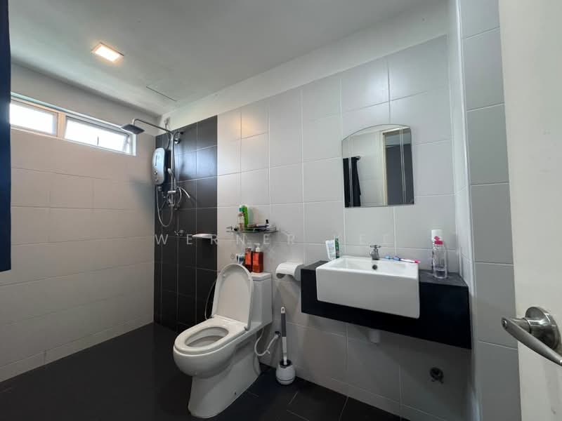 Pangsapuri untuk Dijual di Idaman Residence - Werner Kee - Bathroom - PropertyGuru.com.my
