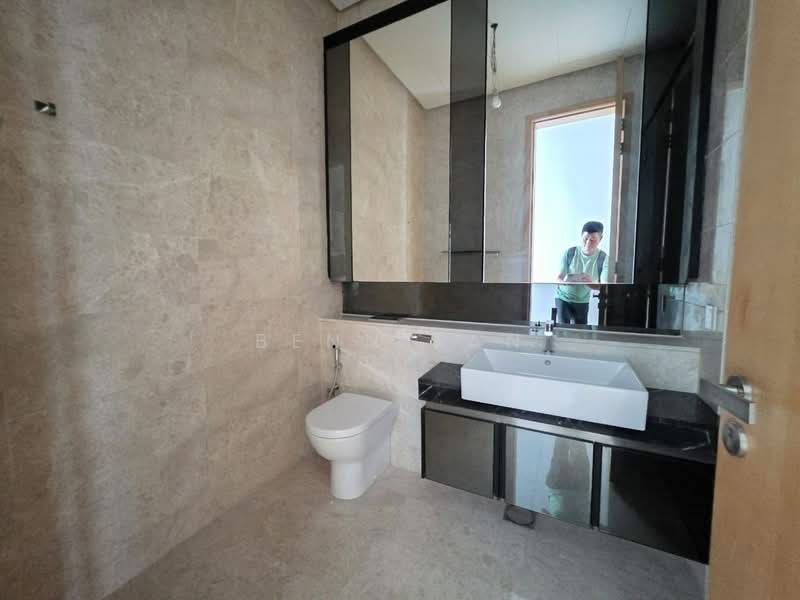 Servis Apartment untuk Dijual di Damansara City Residency (DC Residensi) - Benn Tan - Bathroom - PropertyGuru.com.my