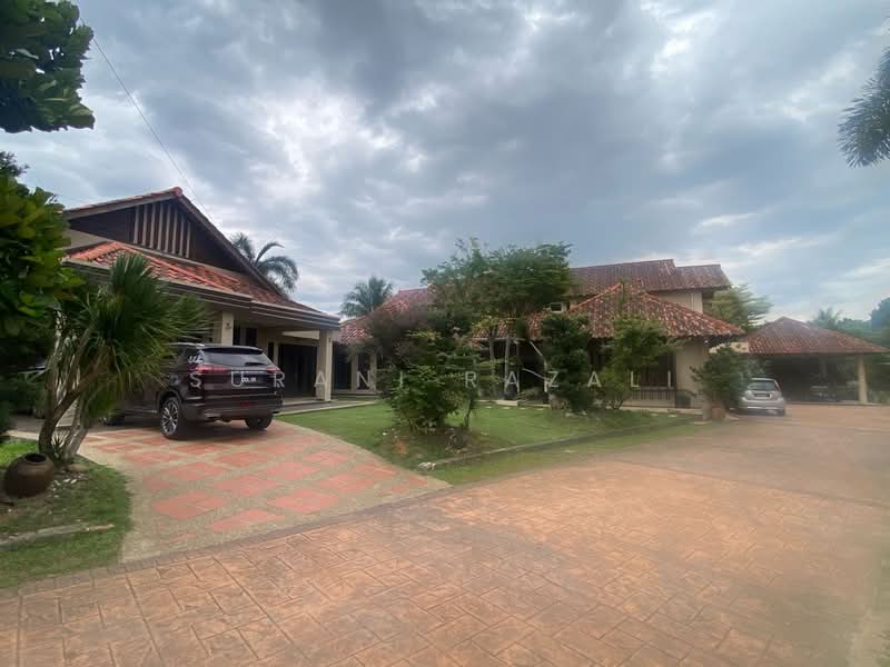Bungalow for Sale in Bandar Baru Bangi (Selangor) - SURANI RAZALI - Exterior - PropertyGuru.com.my
