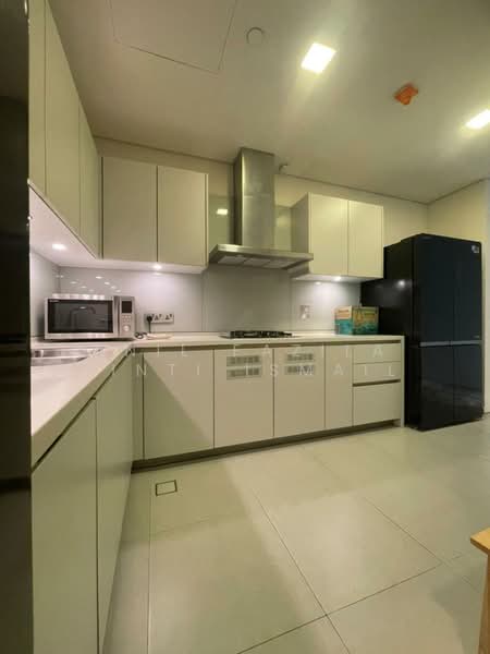 Service Residence for Sale at Four Seasons Place - Anil Fazila Binti Ismail - Kitchen - PropertyGuru.com.my