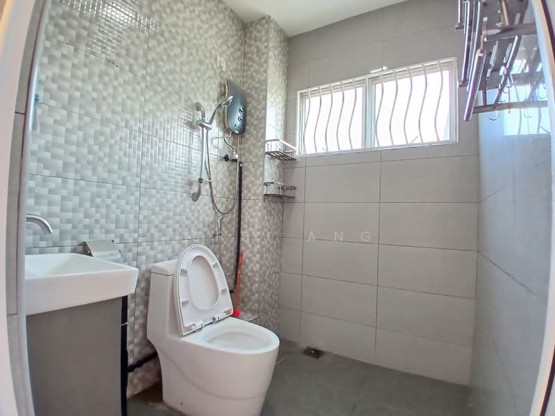 Rumah Teres 2 Tingkat untuk Dijual di Bandar Puteri Klang (Klang) - Pepsi Ang - Bathroom - PropertyGuru.com.my