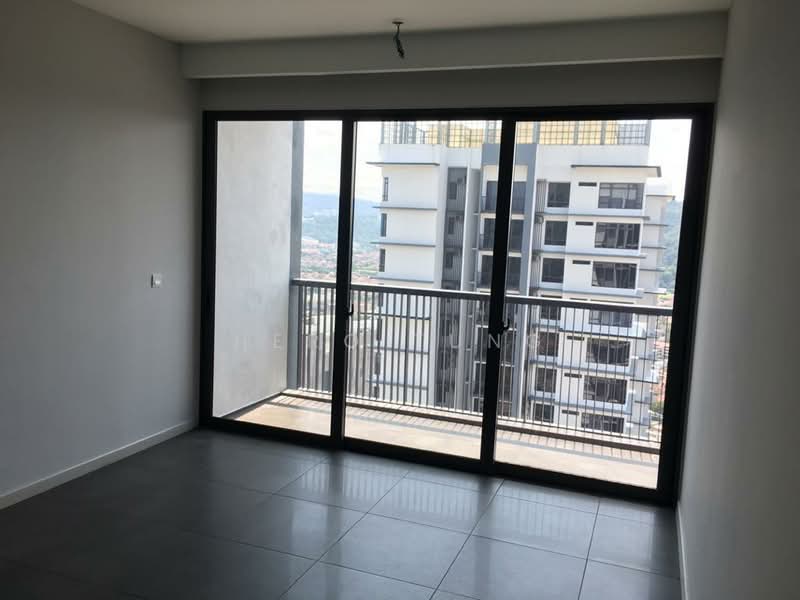 Servis Apartment untuk Dijual di Serini Melawati - Hero Tung - Balcony - PropertyGuru.com.my