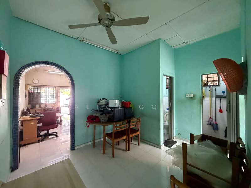 1-storey Terraced House for Sale in Taman Universiti (Skudai) - Alice Goh - PropertyGuru.com.my