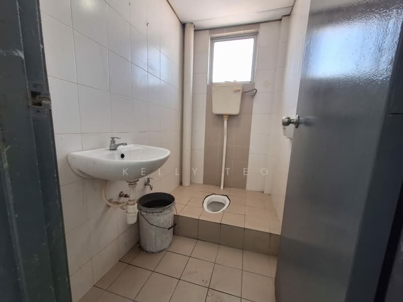 Office for Rent in Bandar Parklands (Klang) - Kelly Teo - Bathroom - PropertyGuru.com.my