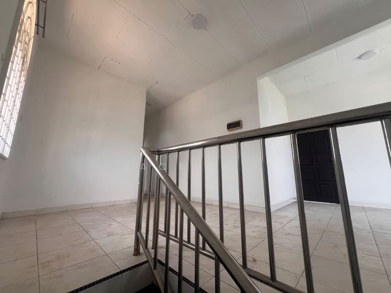 Semi-Detached House for Rent in Taman Gunung Lambak (Kluang) - Jack Koo - Interior - PropertyGuru.com.my