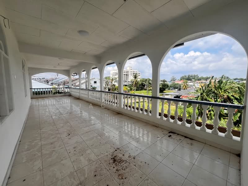 Semi-Detached House for Rent in Taman Gunung Lambak (Kluang) - Jack Koo - Balcony - PropertyGuru.com.my