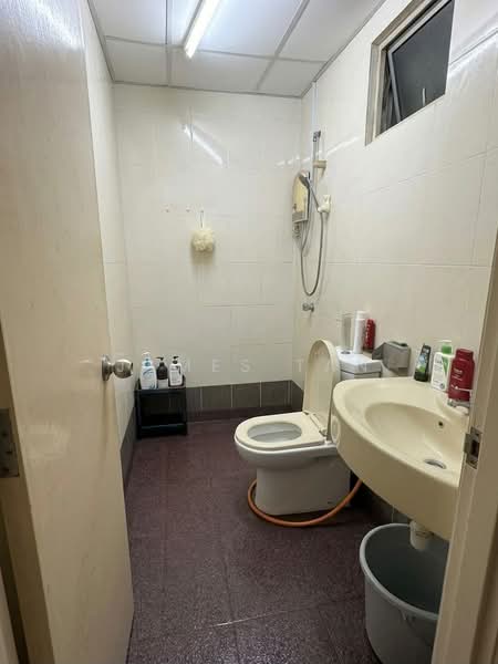 Kondominium untuk Dijual di Platinum Hill PV 2 - James Tan - Bathroom - PropertyGuru.com.my