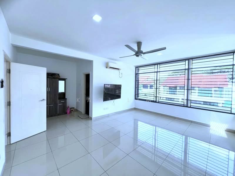 Semi-Detached House for Sale in Bandar Dato Onn (Tebrau) - Karl Lim - Living Room - PropertyGuru.com.my