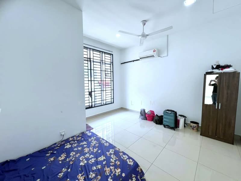 Semi-Detached House for Sale in Bandar Dato Onn (Tebrau) - Karl Lim - Bedroom - PropertyGuru.com.my
