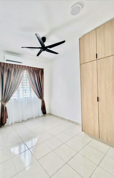 Kondominium untuk Disewa di Residensi Adelia 3 - Sue Ahmad - Bedroom - PropertyGuru.com.my