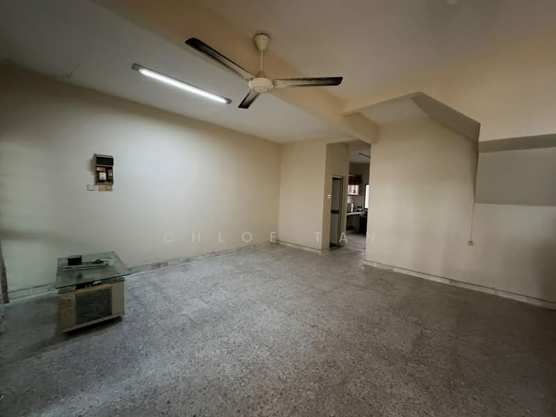 2-storey Terraced House for Rent in Bandar Bukit Raja (Klang) - Chloe Tan - Living Room - PropertyGuru.com.my