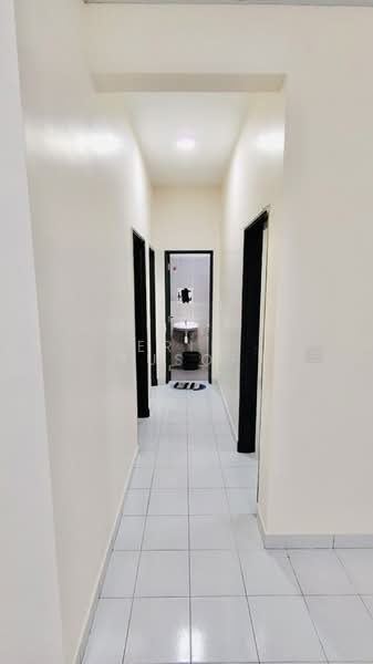 Pangsapuri untuk Disewa di Residensi Bandar Bukit Mahkota (PR1MA @ Bandar Bukit Mahkota) - Erin Yusof - Corridor - PropertyGuru.com.my