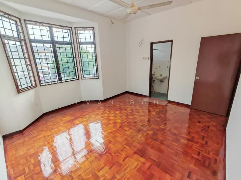 2-storey Terraced House for Sale in Saujana Puchong (Puchong) - Evan Goh - Living Room - PropertyGuru.com.my