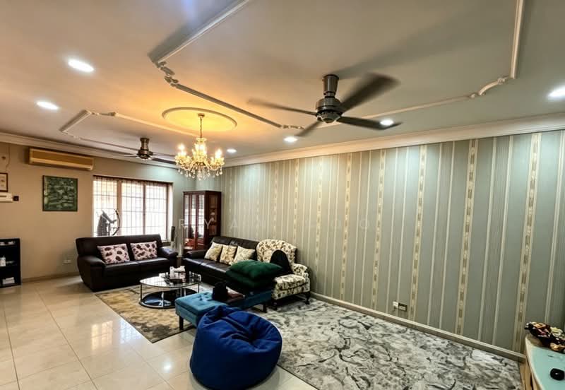 2-storey Terraced House for Sale in Bukit Jelutong (Shah Alam) - Ryan Soo - Living Room - PropertyGuru.com.my